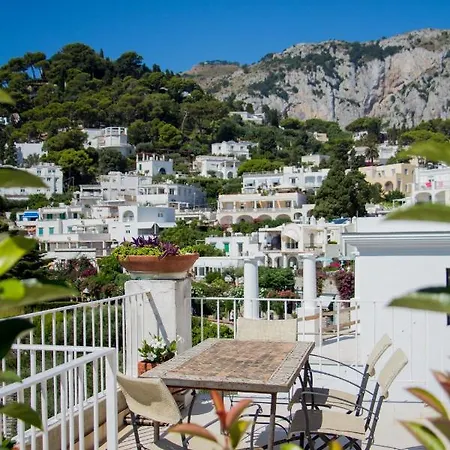 דירה Attico קאפרי